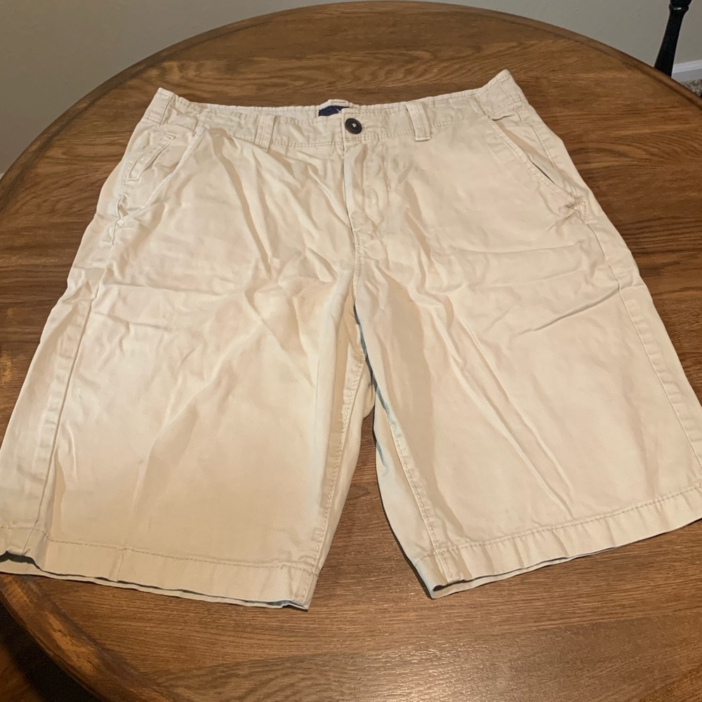 American Eagle Men’s 32 Khaki/Tan Shorts